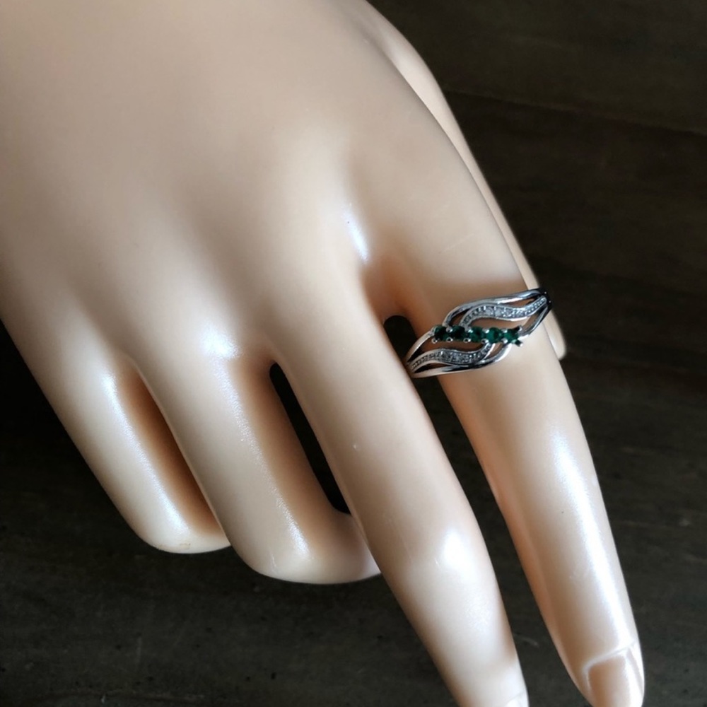 NWOT Sterling Silver cz ring
